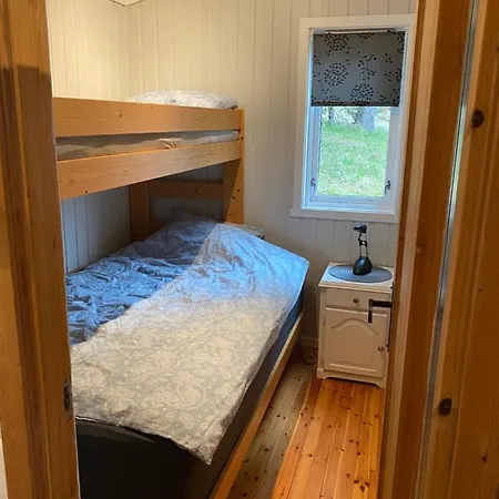 Nyaraló Waterfront Mountain View Lofoten Liland