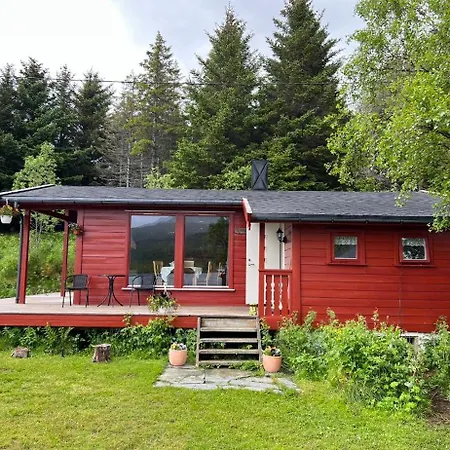 Waterfront Mountain View Lofoten *