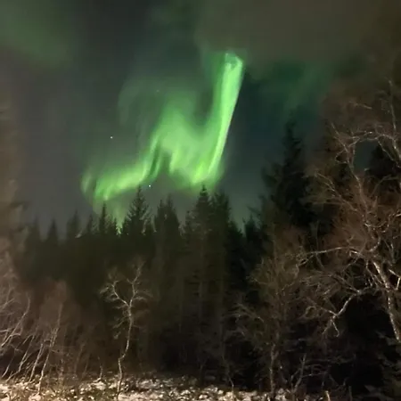 Nyaraló Waterfront Mountain View Lofoten *